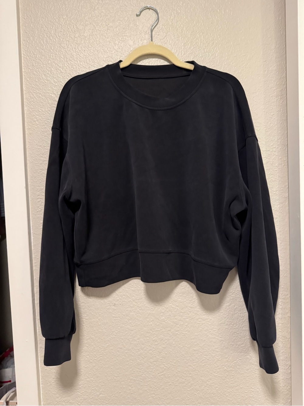 lululemon athletica Black Cropped Crew Sweatshirt